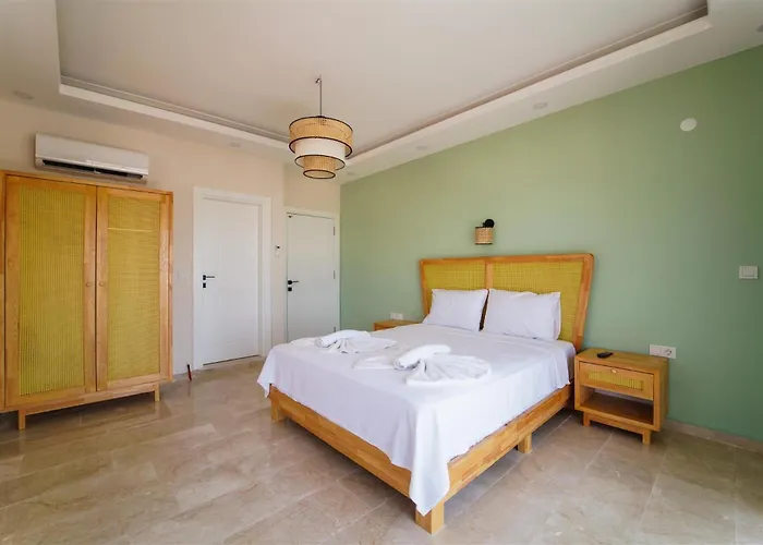 וילה Kayra 1 Red *