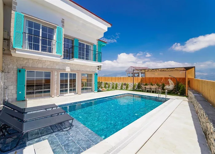 וילה Kayra 1 Red *